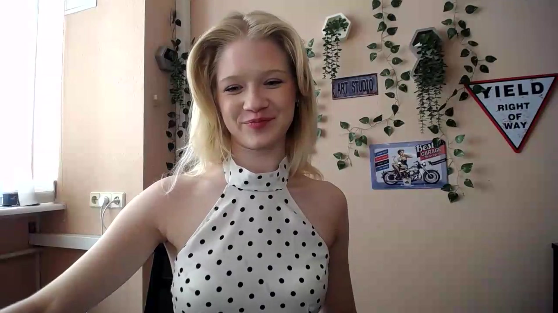 Gallery image thumbnail from Angel_baby's myfreecams stream on, 08/22/2026, 14:10 image 10 of 20
