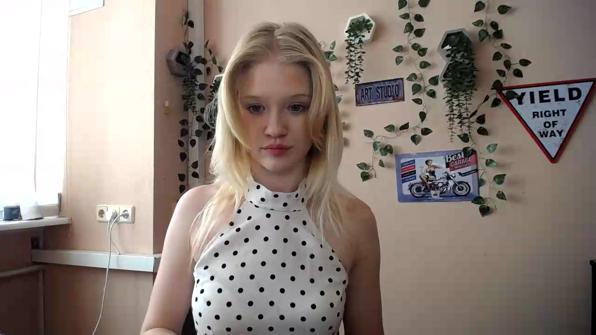 Gallery image thumbnail from Angel_baby's myfreecams stream on, 08/22/2026, 14:10 image 17 of 20