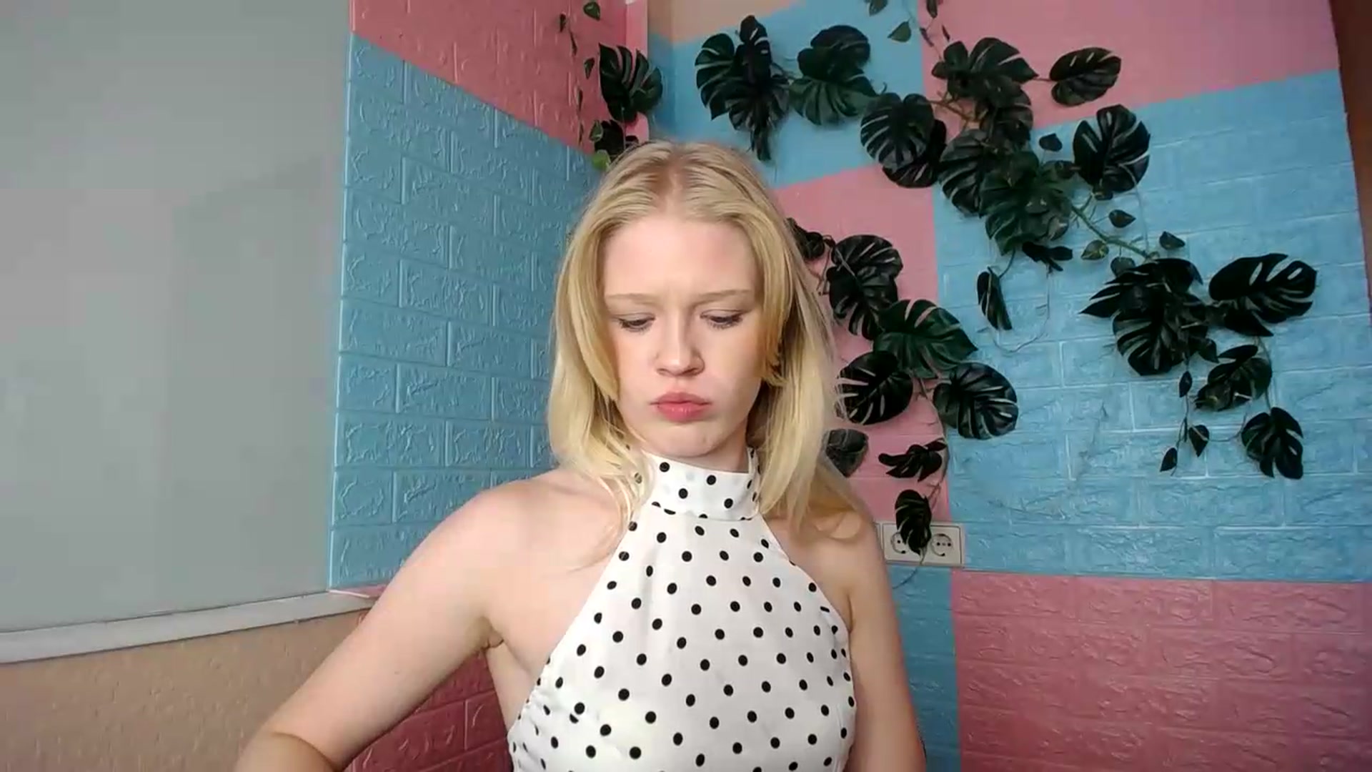 Gallery image thumbnail from Angel_baby's myfreecams stream on, 08/22/2026, 16:51 image 9 of 20