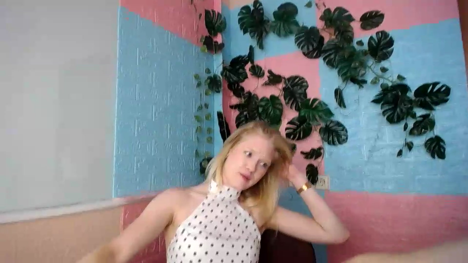 Gallery image thumbnail from Angel_baby's myfreecams stream on, 08/22/2026, 16:51 image 10 of 20