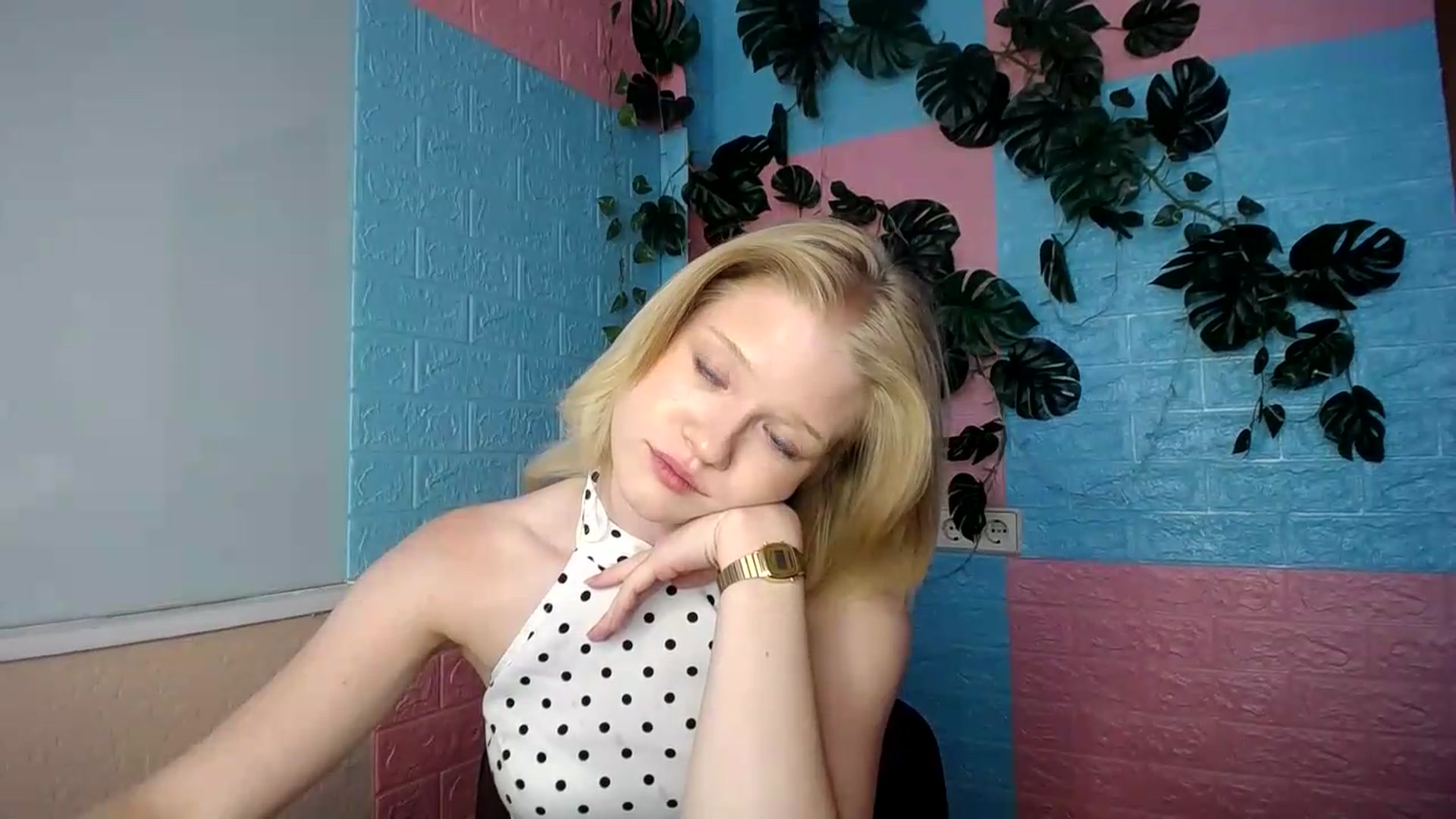 Gallery image thumbnail from Angel_baby's myfreecams stream on, 08/22/2026, 16:51 image 17 of 20
