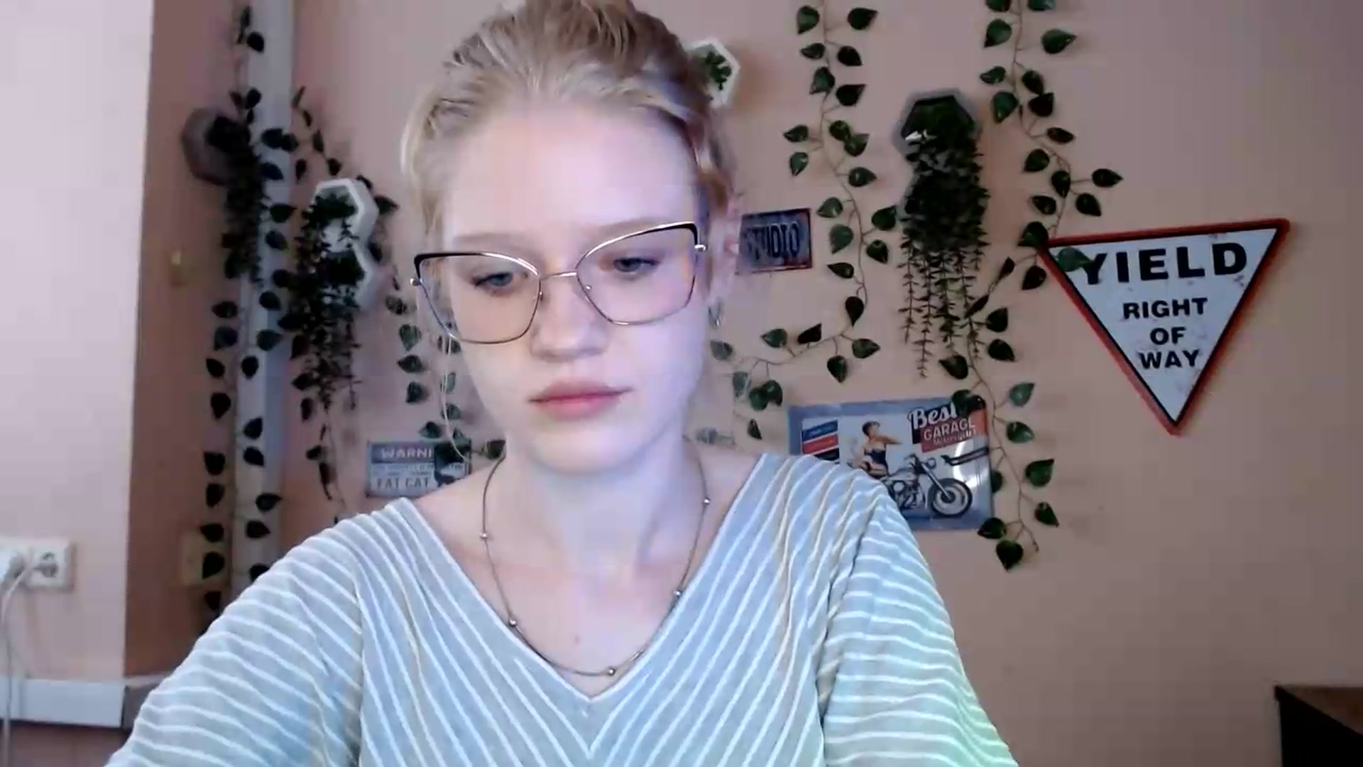 Gallery image thumbnail from Angel_baby's myfreecams stream on, 09/06/2026, 15:38 image 20 of 20