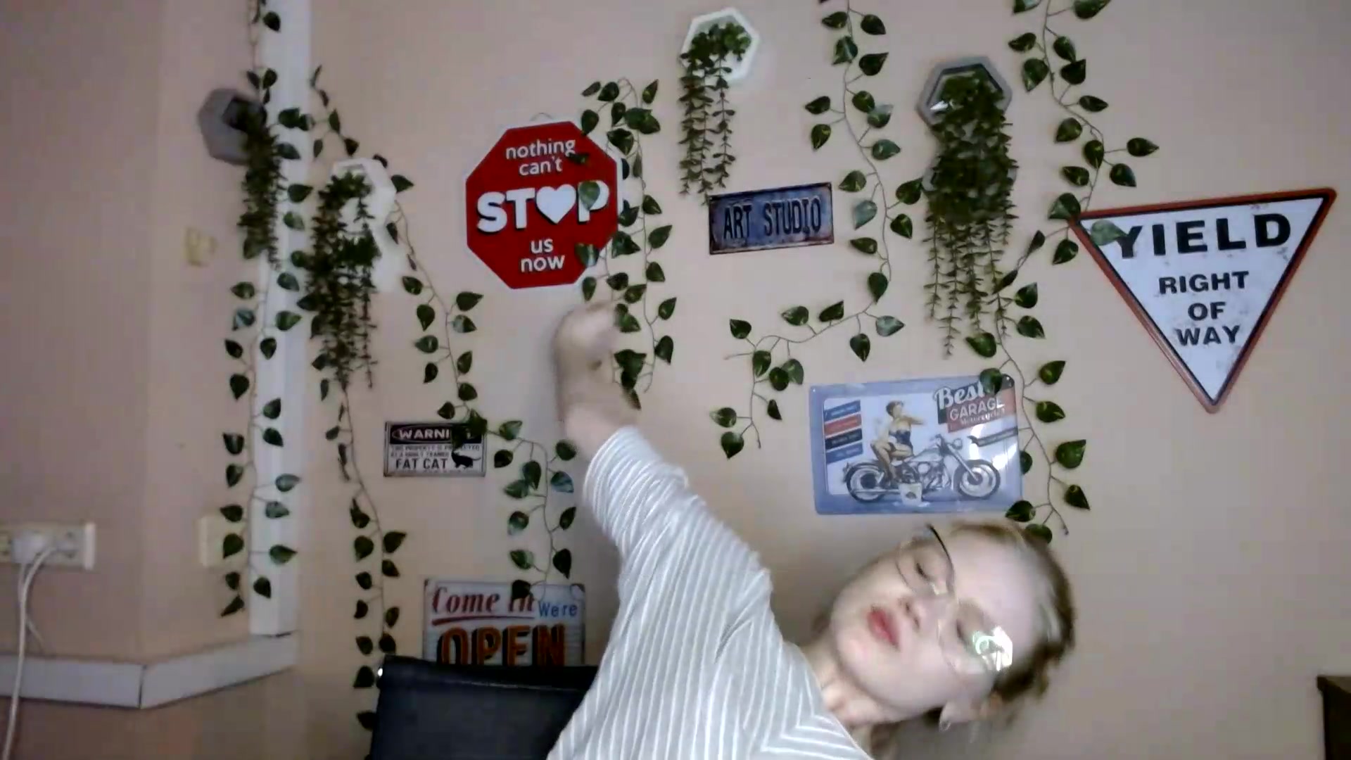 Gallery image thumbnail from Angel_baby's myfreecams stream on, 09/06/2026, 17:12 image 20 of 20