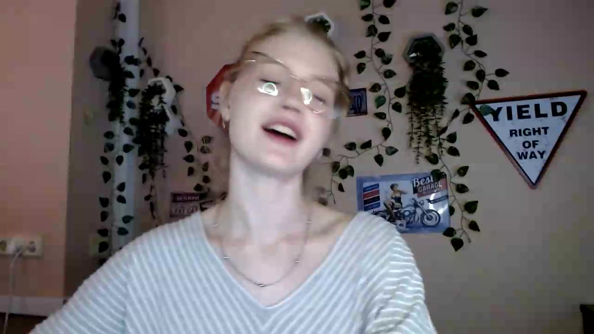Gallery image thumbnail from Angel_baby's myfreecams stream on, 09/06/2026, 17:12 image 3 of 20