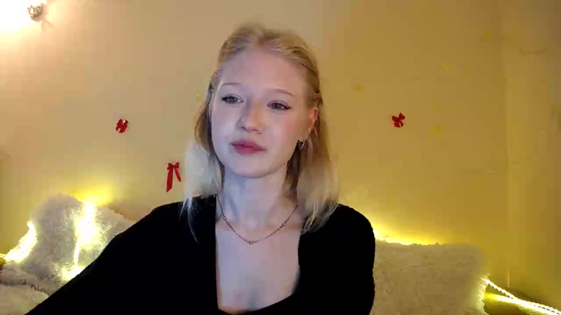 Gallery image thumbnail from Angel_baby's myfreecams stream on, 09/19/2026, 20:11 image 2 of 20