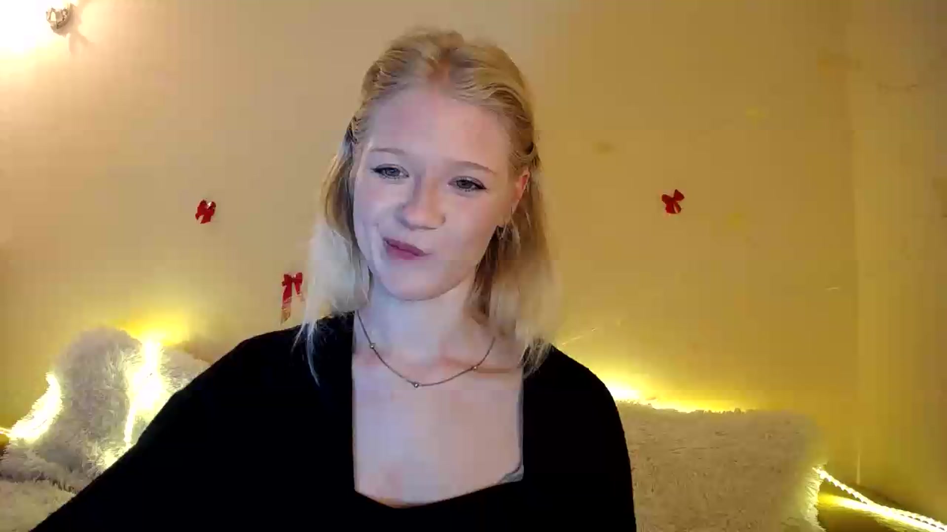 Gallery image thumbnail from Angel_baby's myfreecams stream on, 09/19/2026, 20:11 image 1 of 20