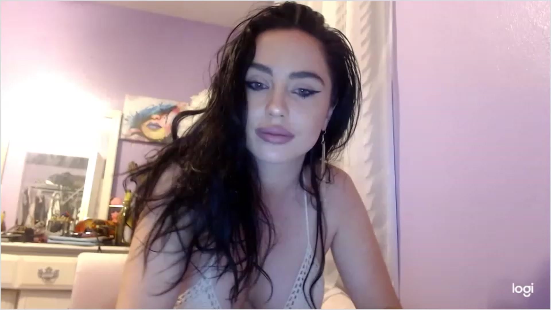Gallery image thumbnail from Angel_baby124's myfreecams stream on, 11/19/2022, 02:13 image 9 of 20