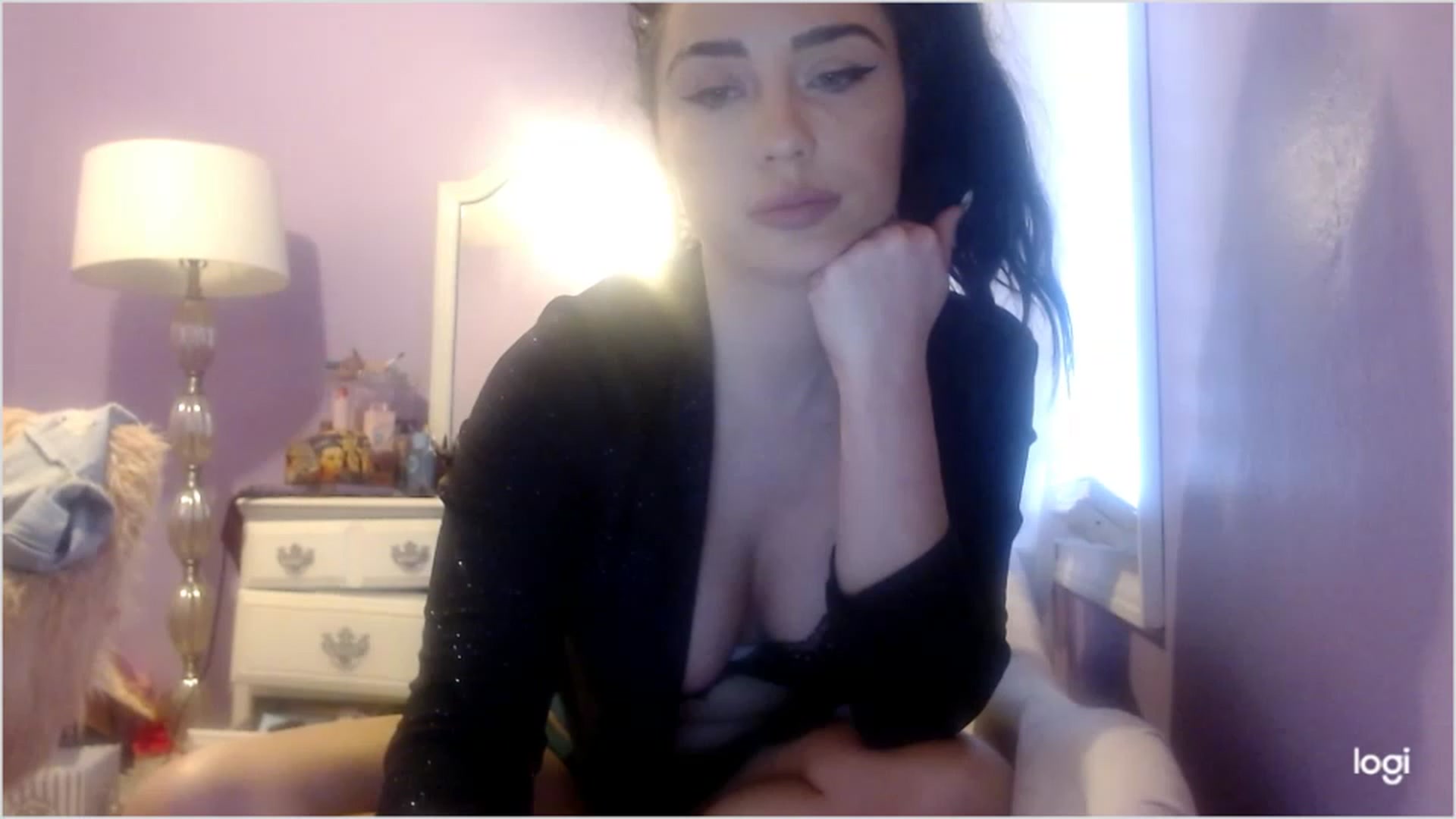 Gallery image thumbnail from Angel_baby124's myfreecams stream on, 12/03/2022, 21:15 image 11 of 20