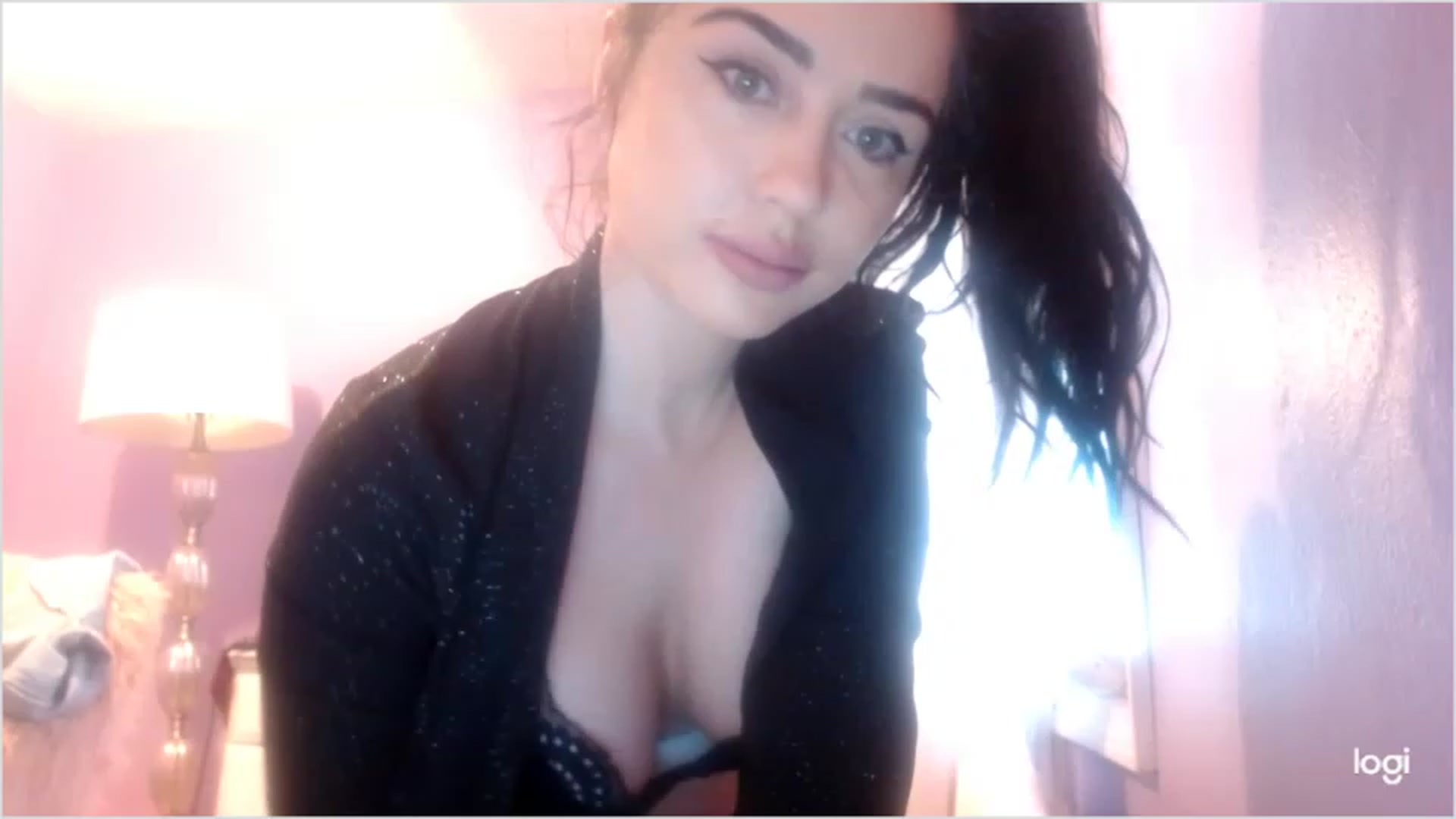 Gallery image thumbnail from Angel_baby124's myfreecams stream on, 12/03/2022, 21:15 image 1 of 20