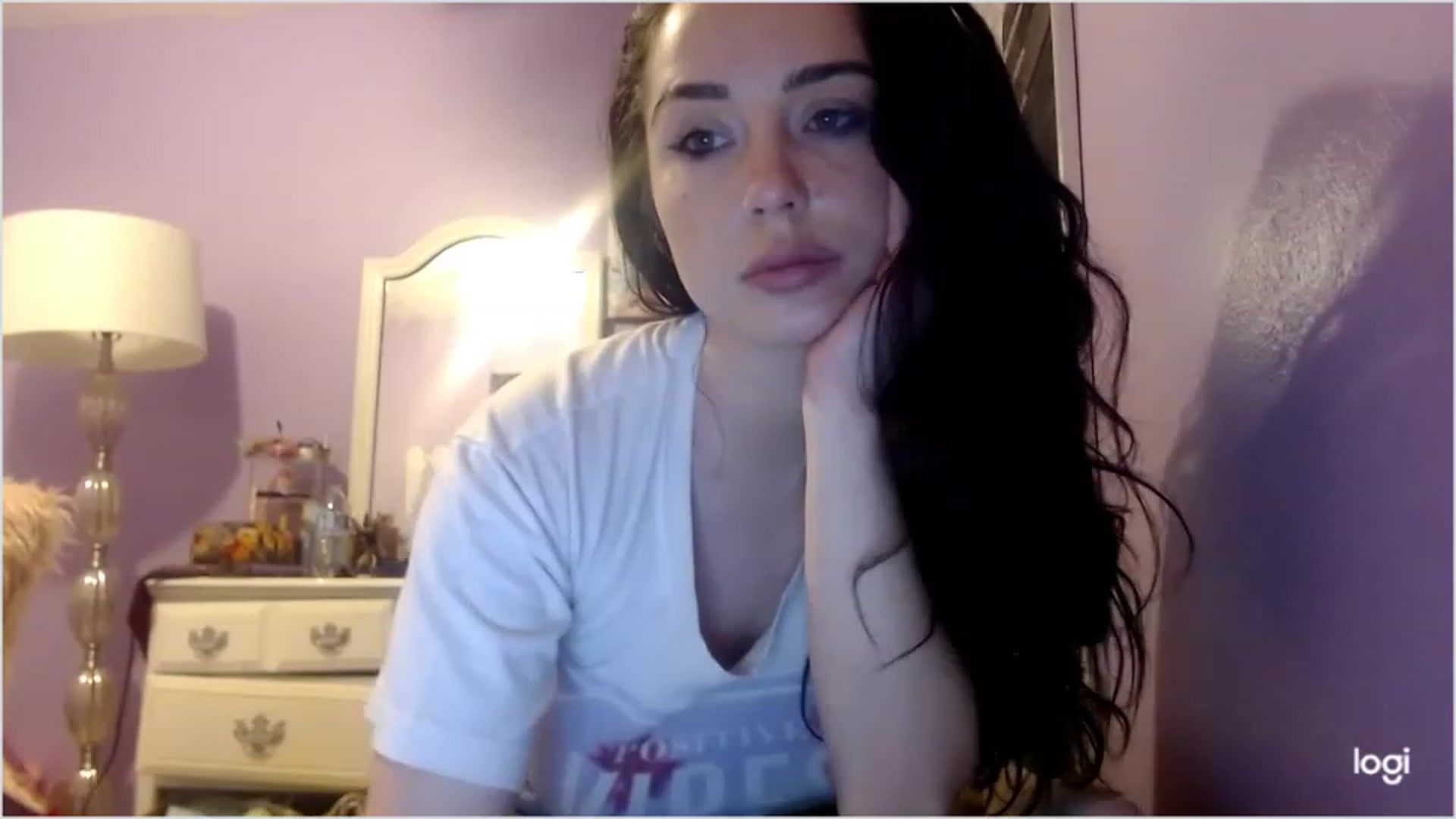 Gallery image thumbnail from Angel_baby124's myfreecams stream on, 12/07/2022, 01:50 image 5 of 20