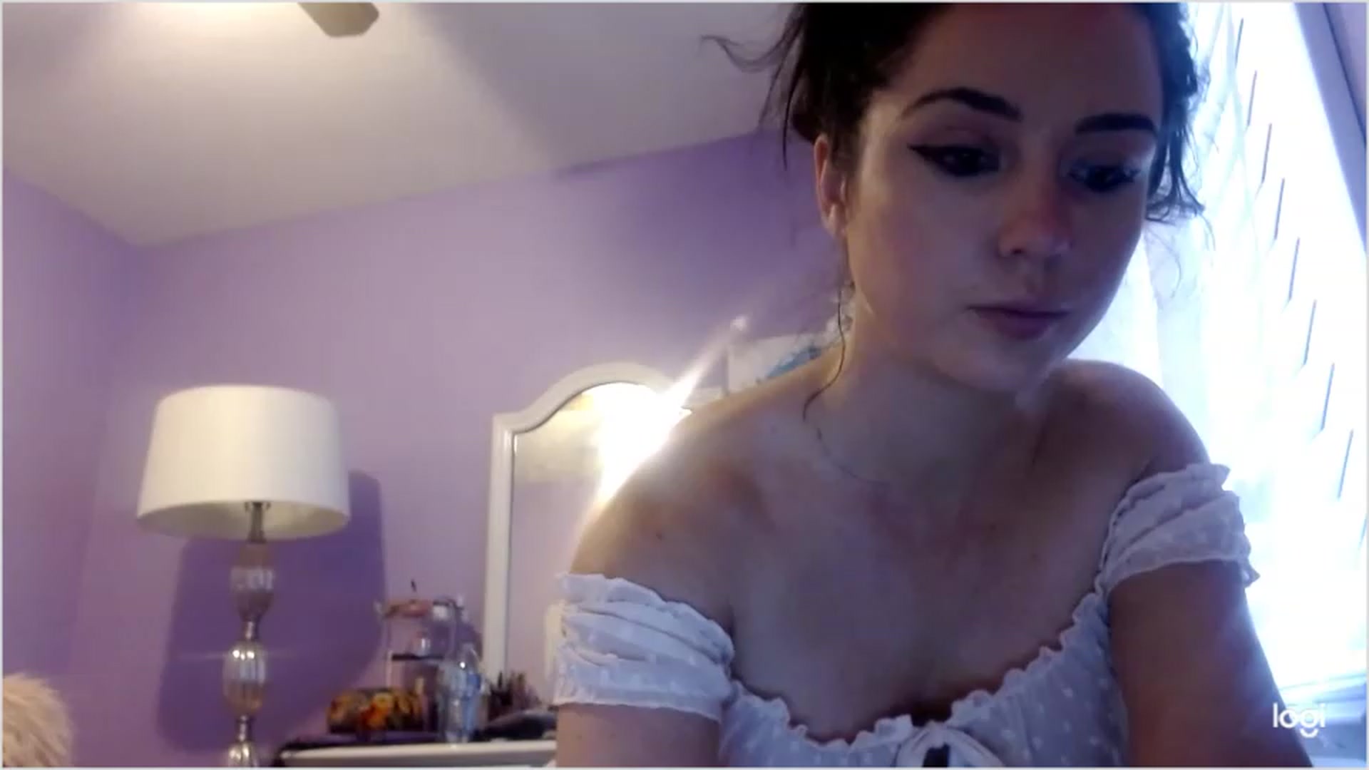 Gallery image thumbnail from Angel_baby124's myfreecams stream on, 12/11/2022, 20:10 image 4 of 20