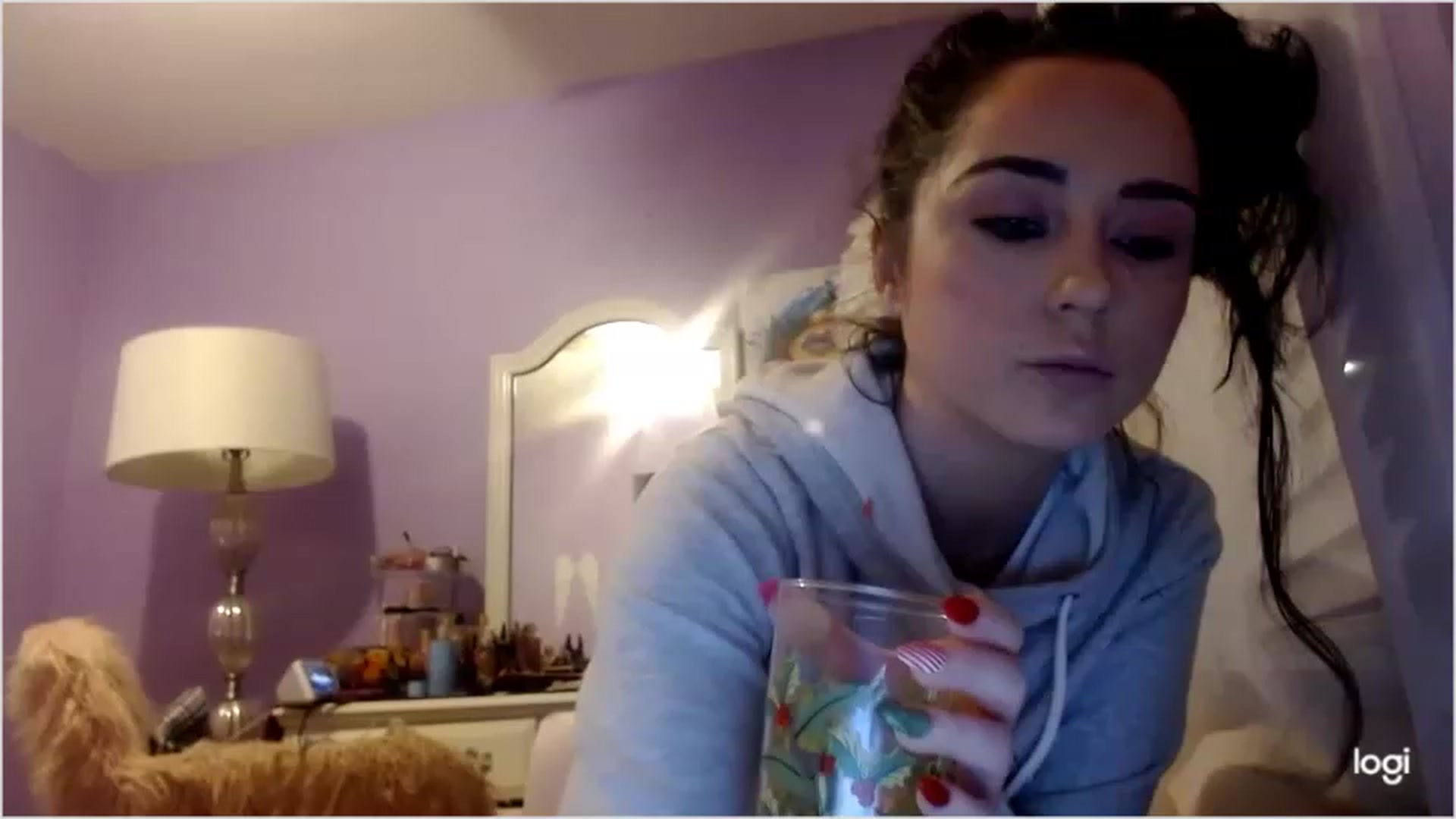 Gallery image thumbnail from Angel_baby124's myfreecams stream on, 12/21/2022, 04:30 image 3 of 20