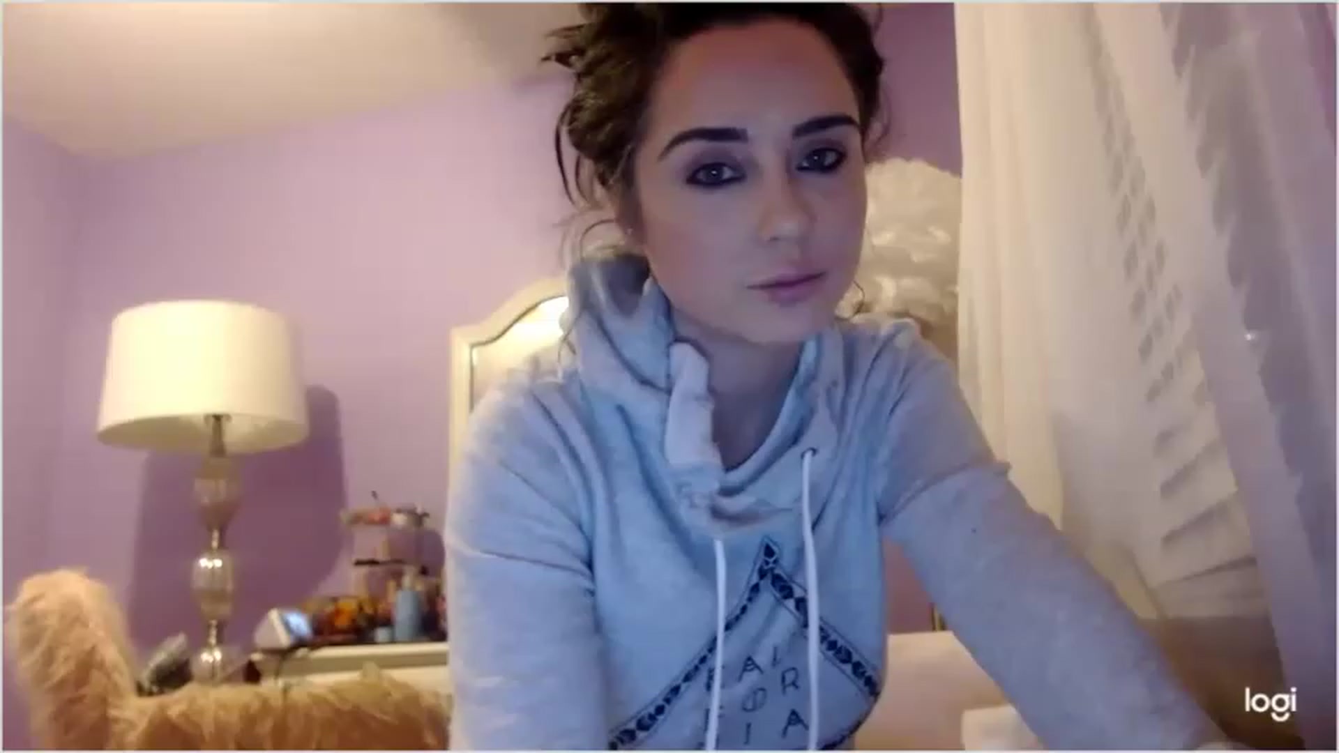 Gallery image thumbnail from Angel_baby124's myfreecams stream on, 12/21/2022, 04:30 image 15 of 20