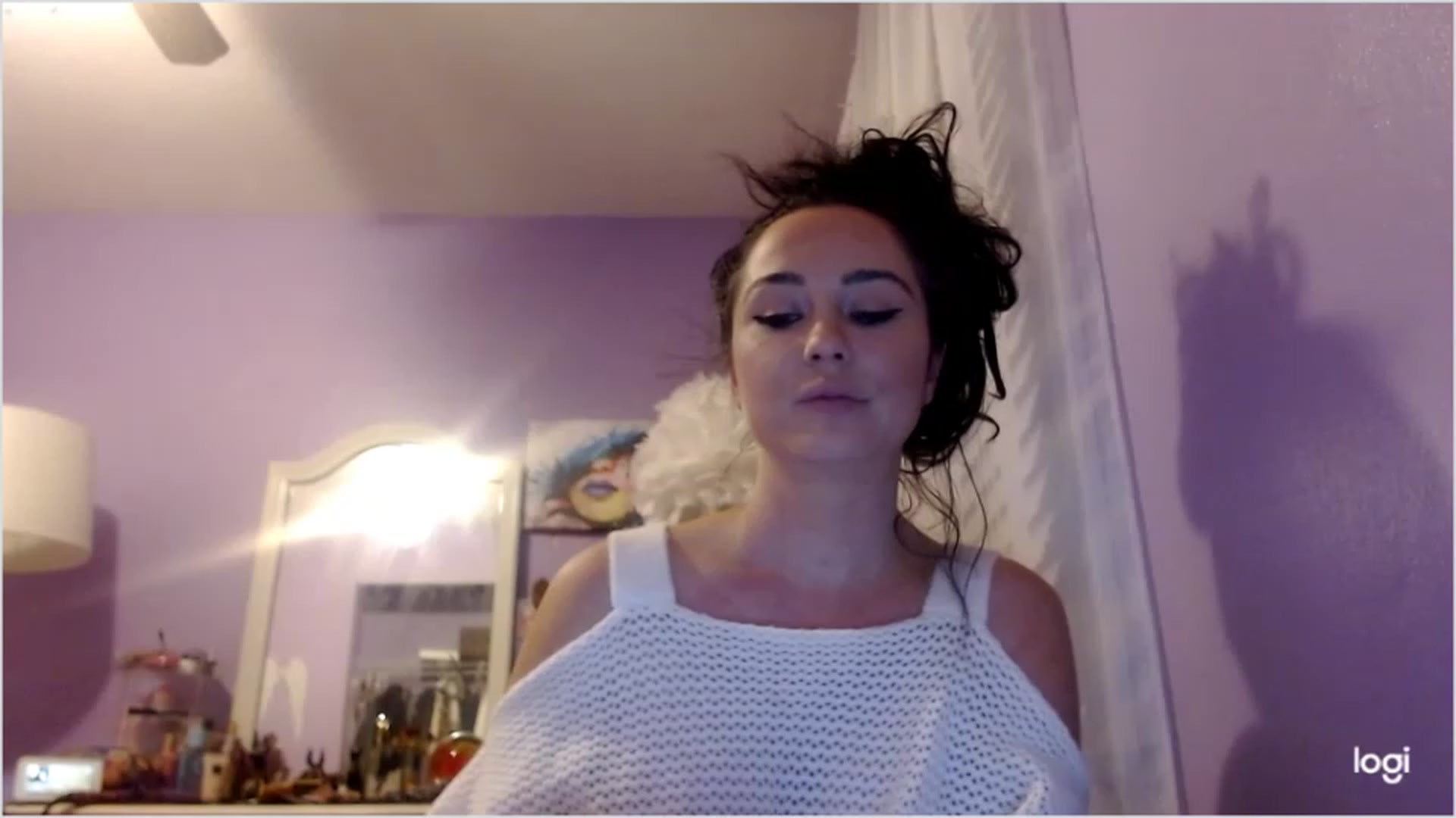 Gallery image thumbnail from Angel_baby124's myfreecams stream on, 12/25/2022, 03:43 image 10 of 20