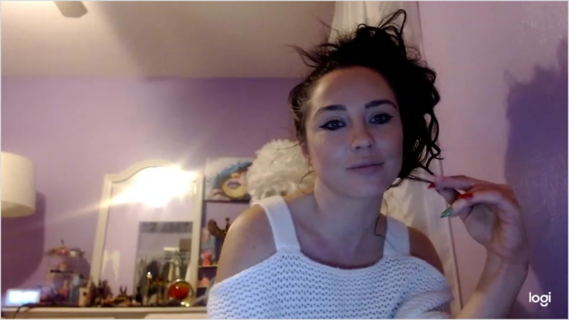 Gallery image thumbnail from Angel_baby124's myfreecams stream on, 12/25/2022, 03:43 image 12 of 20