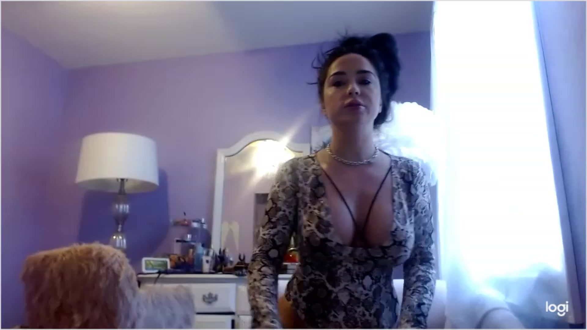 Gallery image thumbnail from Angel_baby124's myfreecams stream on, 12/28/2022, 17:25 image 8 of 20