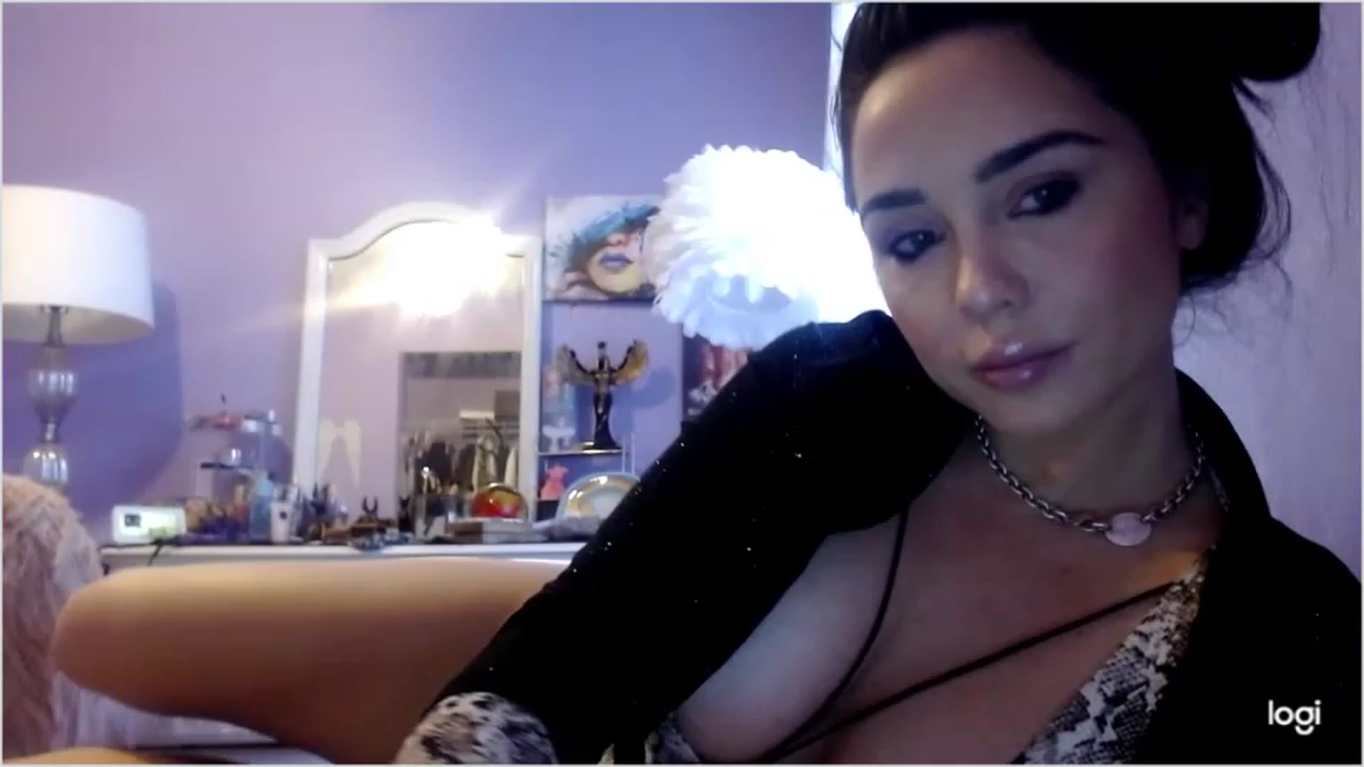 Gallery image thumbnail from Angel_baby124's myfreecams stream on, 12/28/2022, 17:25 image 2 of 20