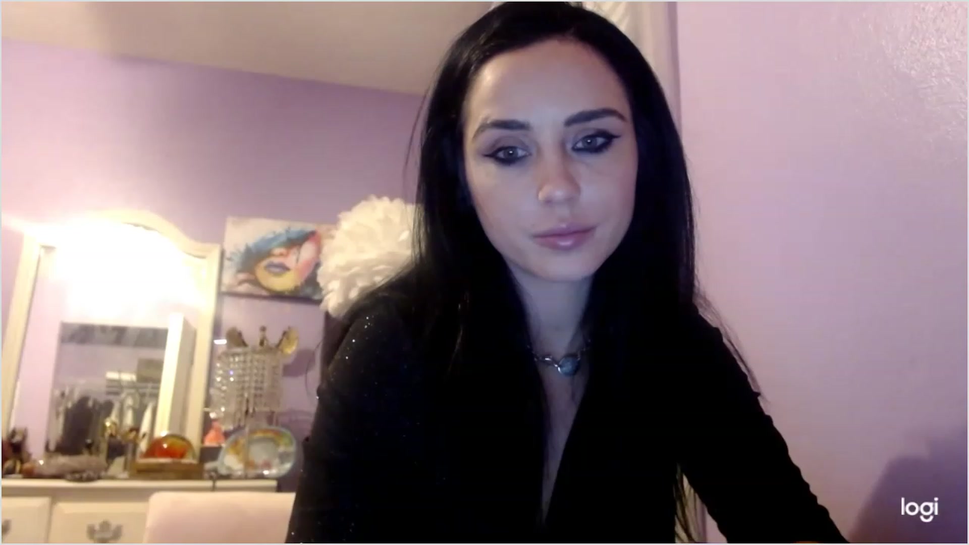 Gallery image thumbnail from Angel_baby124's myfreecams stream on, 01/03/2023, 23:59 image 12 of 20