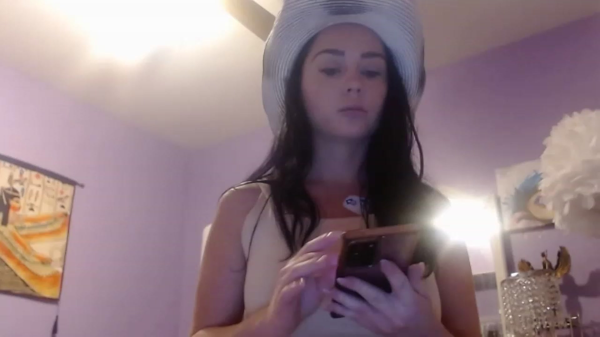 Gallery image thumbnail from Angel_baby124's myfreecams stream on, 01/13/2023, 22:26 image 6 of 20