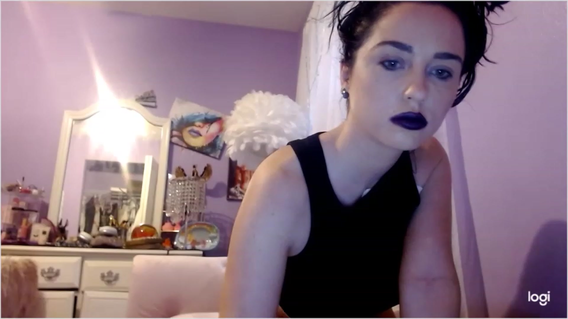 Gallery image thumbnail from Angel_baby124's myfreecams stream on, 01/21/2023, 21:20 image 15 of 20