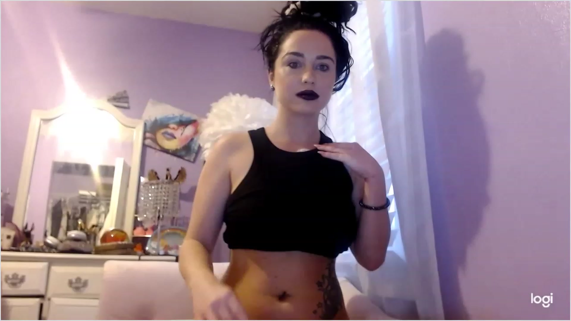 Gallery image thumbnail from Angel_baby124's myfreecams stream on, 01/21/2023, 21:20 image 5 of 20