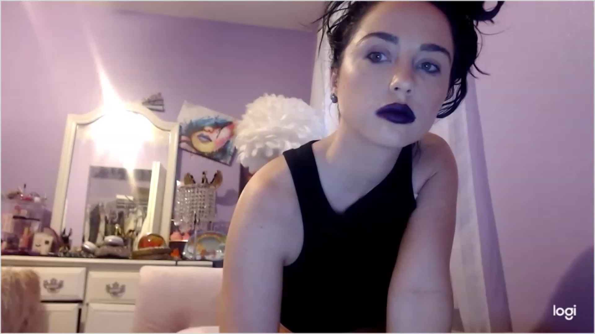 Gallery image thumbnail from Angel_baby124's myfreecams stream on, 01/21/2023, 21:20 image 18 of 20