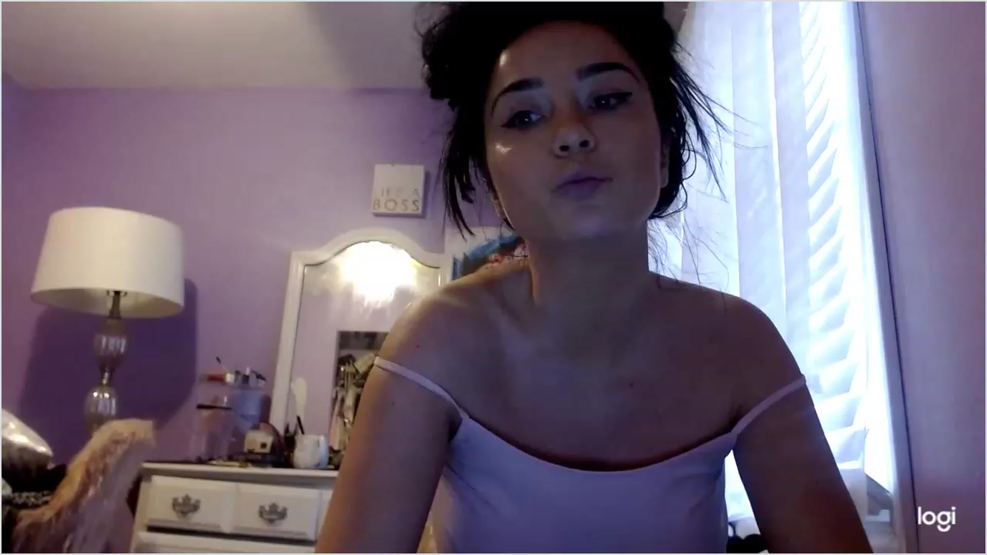 Gallery image thumbnail from Angel_baby124's myfreecams stream on, 02/10/2023, 20:24 image 10 of 20