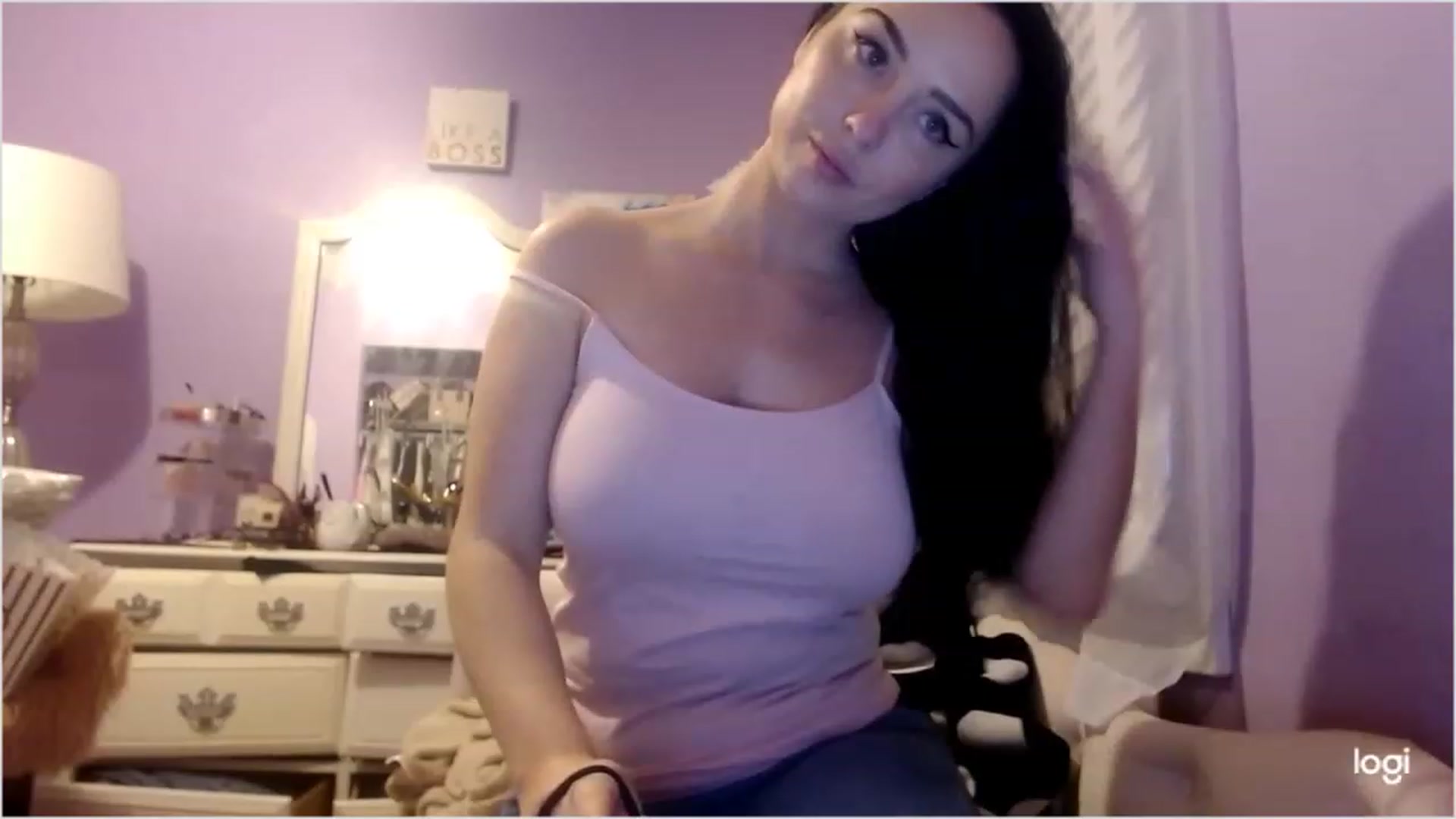 Gallery image thumbnail from Angel_baby124's myfreecams stream on, 02/11/2023, 23:26 image 3 of 20