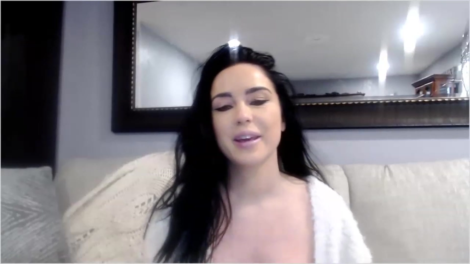Gallery image thumbnail from Angel_baby124's myfreecams stream on, 03/21/2023, 16:42 image 9 of 20