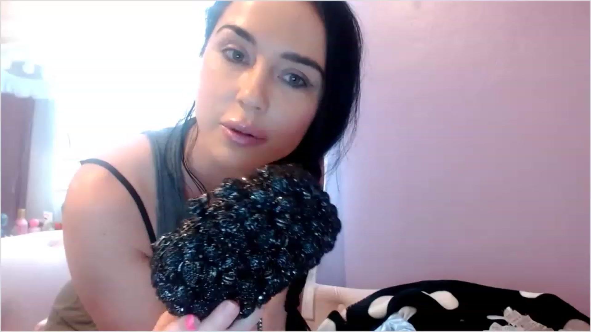 Gallery image thumbnail from Angel_baby124's myfreecams stream on, 04/30/2023, 18:13 image 7 of 20