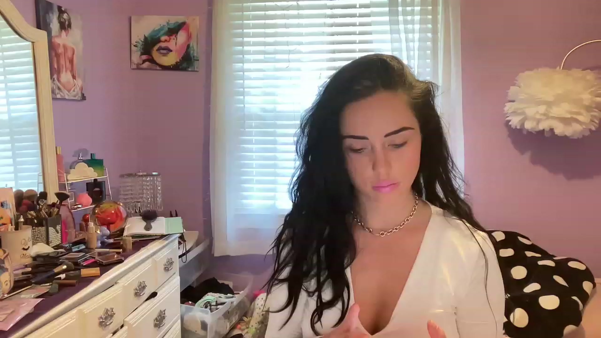 Gallery image thumbnail from Angel_baby124's myfreecams stream on, 07/27/2023, 15:20 image 19 of 20