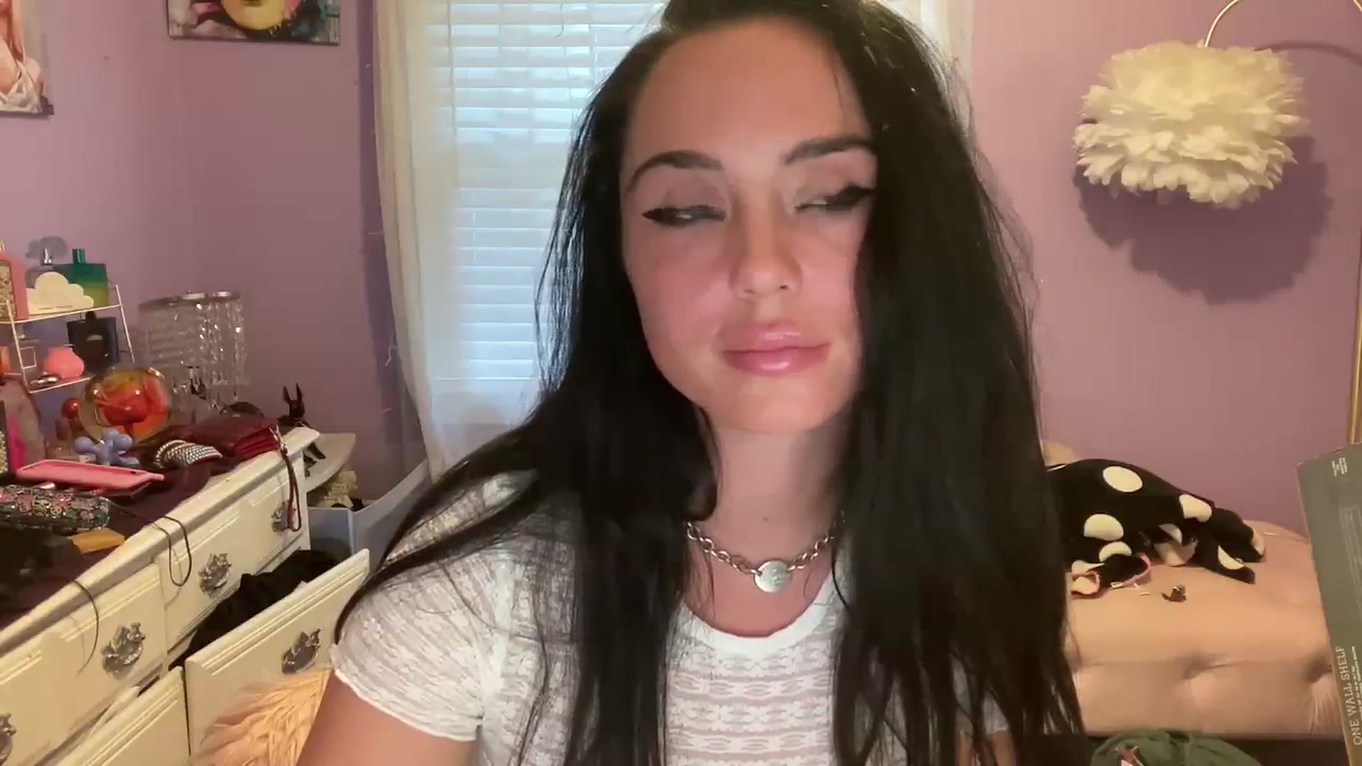 Gallery image thumbnail from Angel_baby124's myfreecams stream on, 08/05/2023, 23:58 image 8 of 20