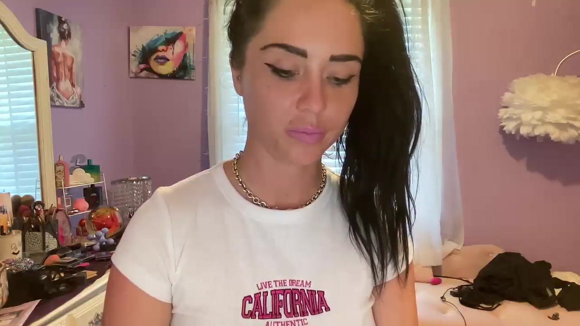 Gallery image thumbnail from Angel_baby124's myfreecams stream on, 08/08/2023, 20:37 image 14 of 20