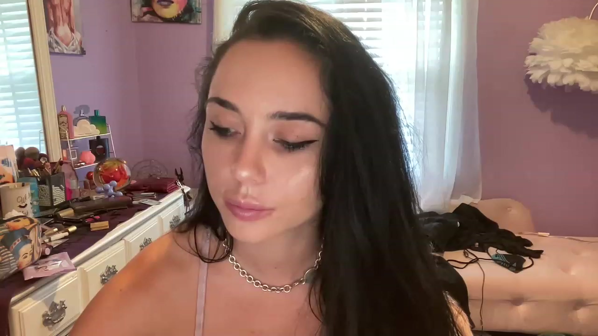 Gallery image thumbnail from Angel_baby124's myfreecams stream on, 08/11/2023, 21:56 image 7 of 20