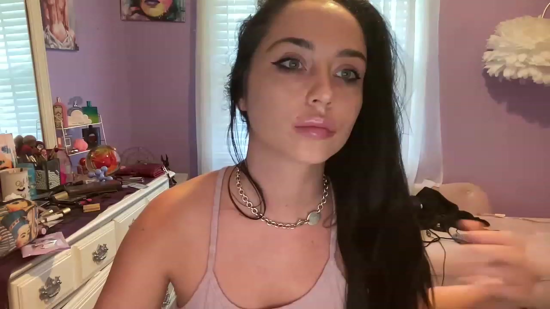 Gallery image thumbnail from Angel_baby124's myfreecams stream on, 08/11/2023, 21:56 image 1 of 20