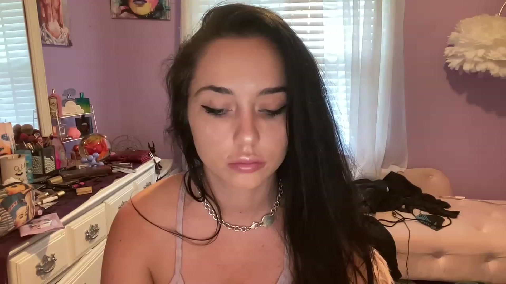 Gallery image thumbnail from Angel_baby124's myfreecams stream on, 08/11/2023, 21:56 image 11 of 20