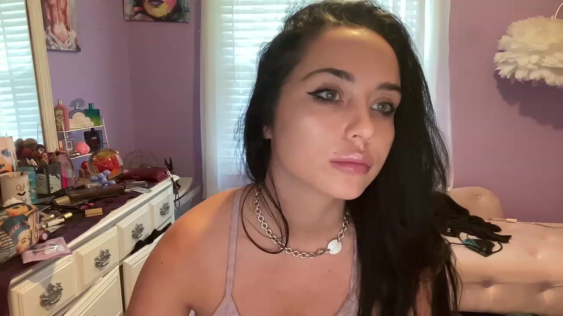 Gallery image thumbnail from Angel_baby124's myfreecams stream on, 08/11/2023, 21:56 image 2 of 20