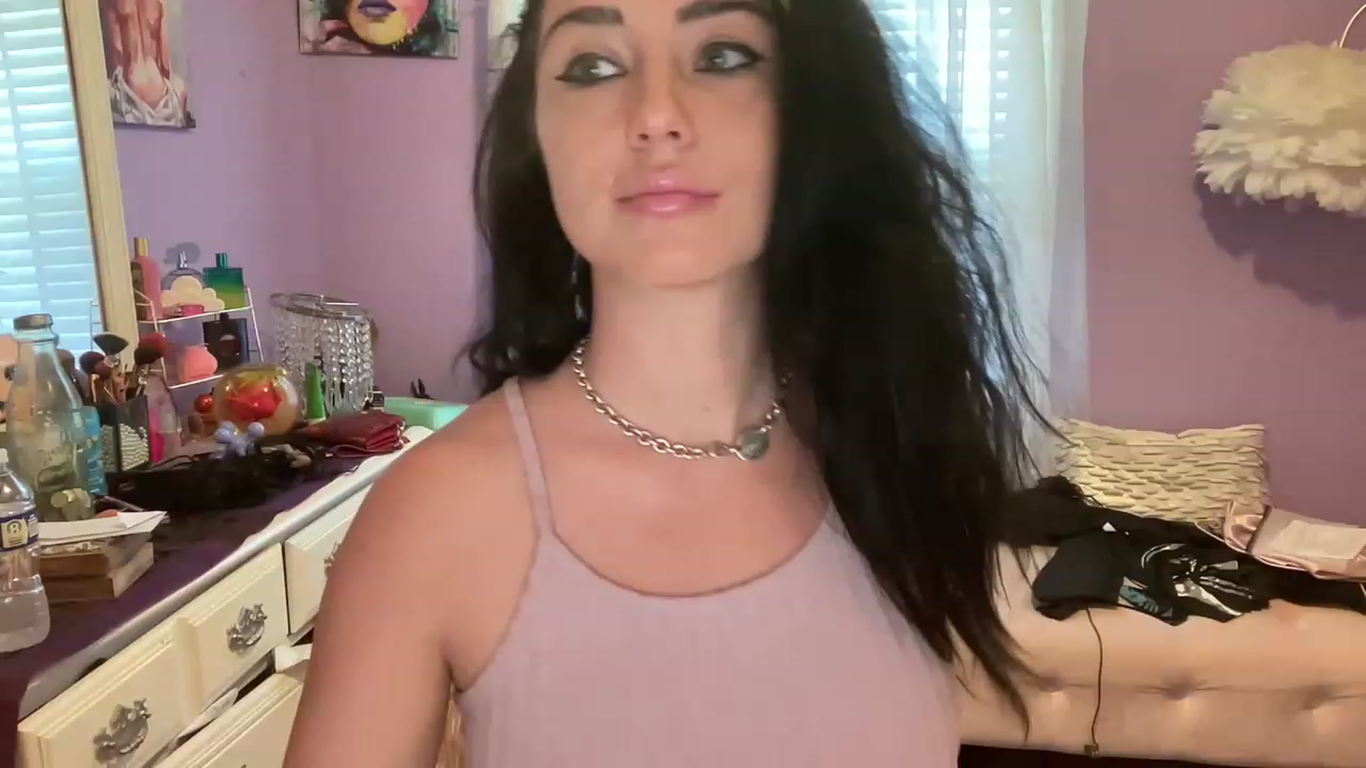 Gallery image thumbnail from Angel_baby124's myfreecams stream on, 08/17/2023, 15:18 image 3 of 20