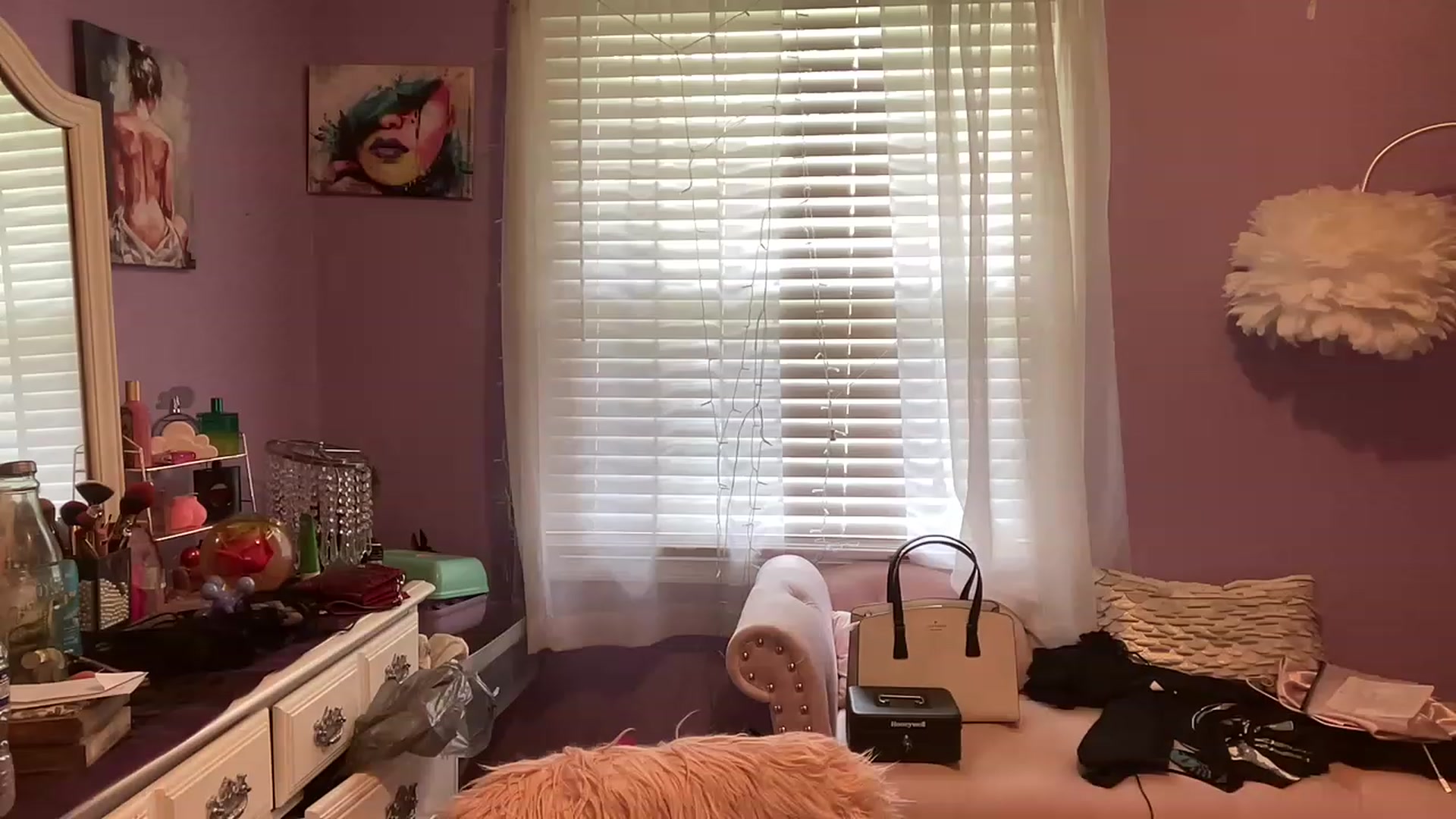 Gallery image thumbnail from Angel_baby124's myfreecams stream on, 08/17/2023, 15:18 image 13 of 20
