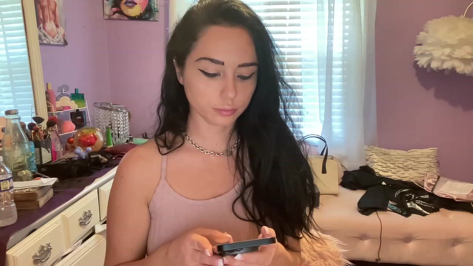 Gallery image thumbnail from Angel_baby124's myfreecams stream on, 08/17/2023, 15:18 image 7 of 20