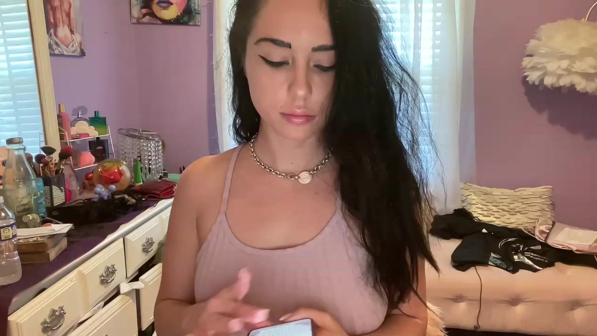 Gallery image thumbnail from Angel_baby124's myfreecams stream on, 08/17/2023, 15:18 image 2 of 20