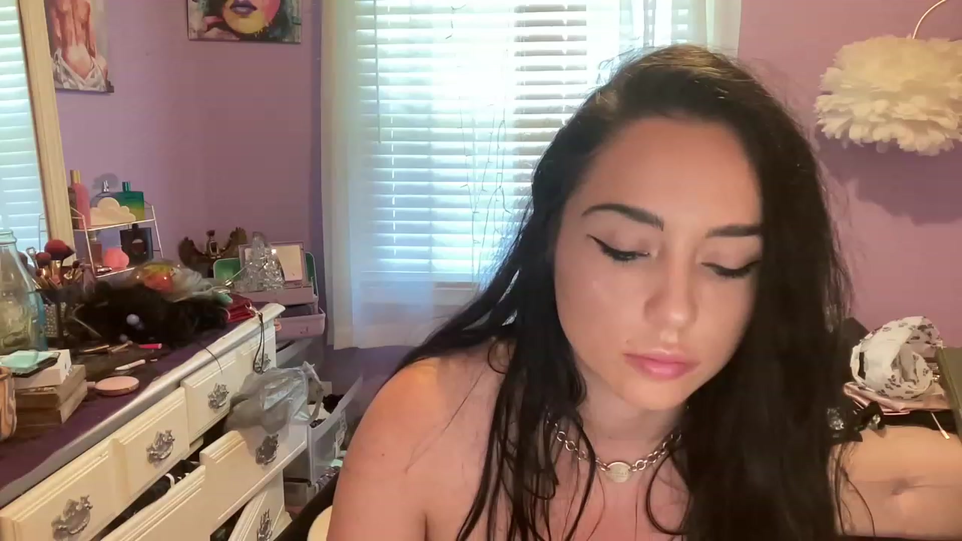 Gallery image thumbnail from Angel_baby124's myfreecams stream on, 08/20/2023, 17:14 image 7 of 20