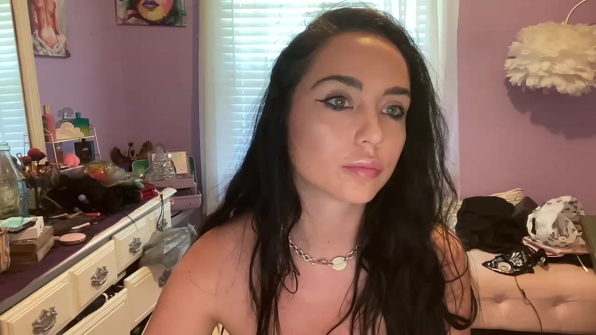 Gallery image thumbnail from Angel_baby124's myfreecams stream on, 08/20/2023, 17:14 image 11 of 20