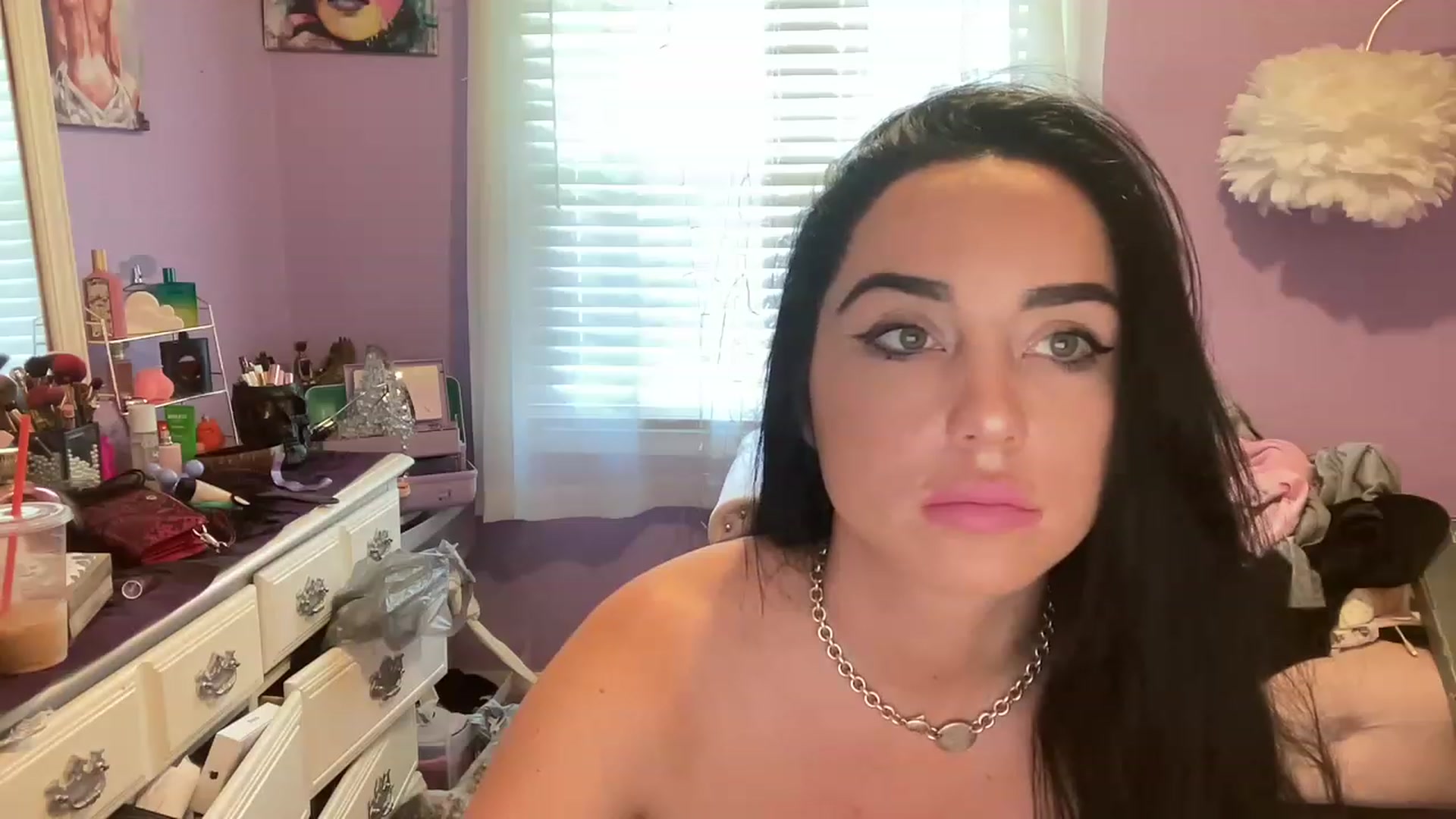 Gallery image thumbnail from Angel_baby124's myfreecams stream on, 08/24/2023, 17:42 image 8 of 20