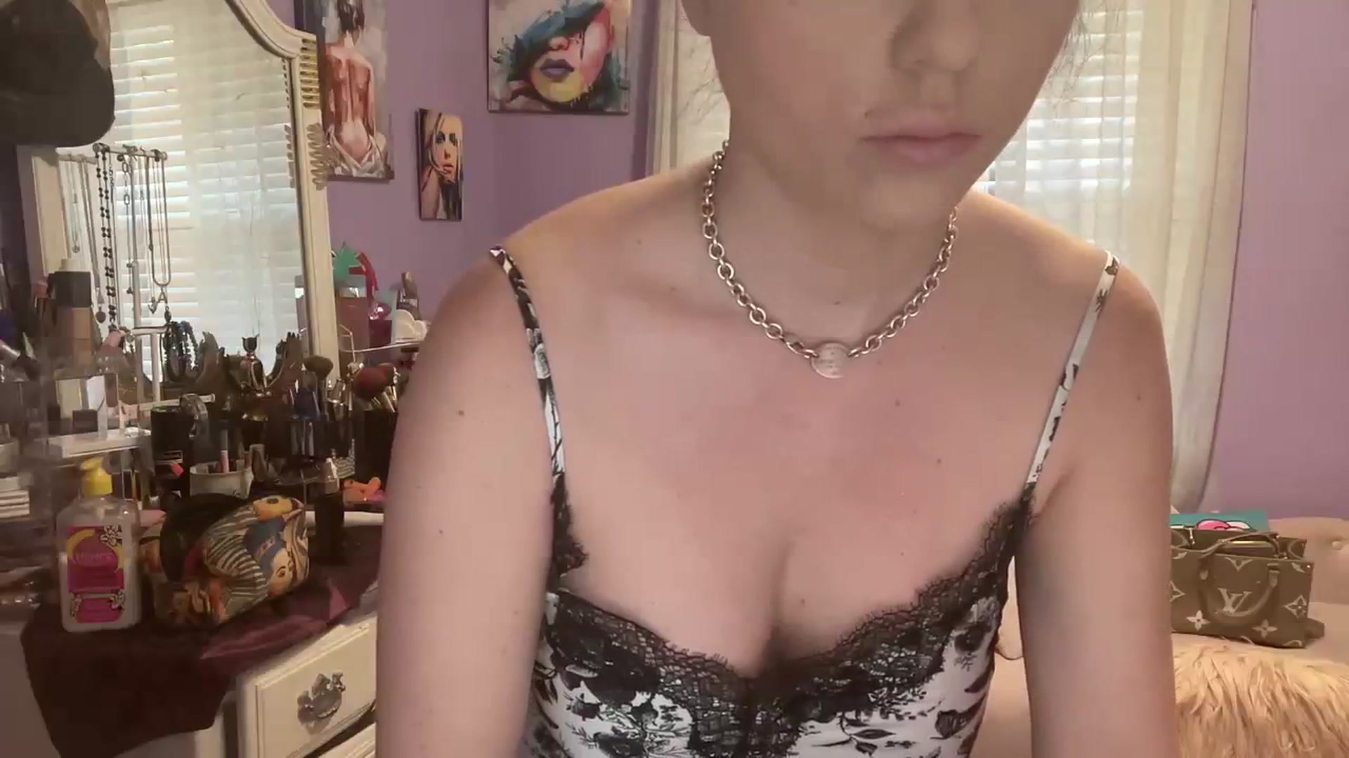 Gallery image thumbnail from Angel_baby124's myfreecams stream on, 11/21/2023, 14:37 image 15 of 20