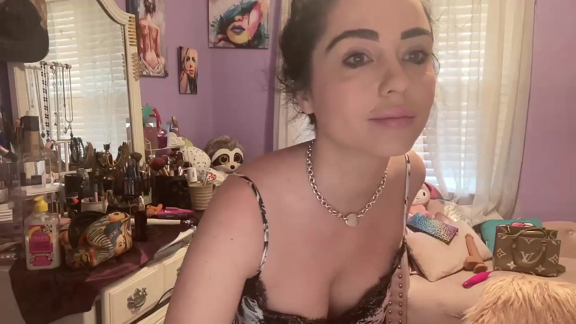 Gallery image thumbnail from Angel_baby124's myfreecams stream on, 11/21/2023, 14:37 image 13 of 20