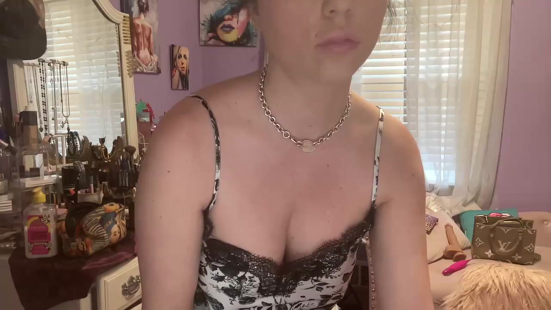 Gallery image thumbnail from Angel_baby124's myfreecams stream on, 11/21/2023, 14:37 image 17 of 20