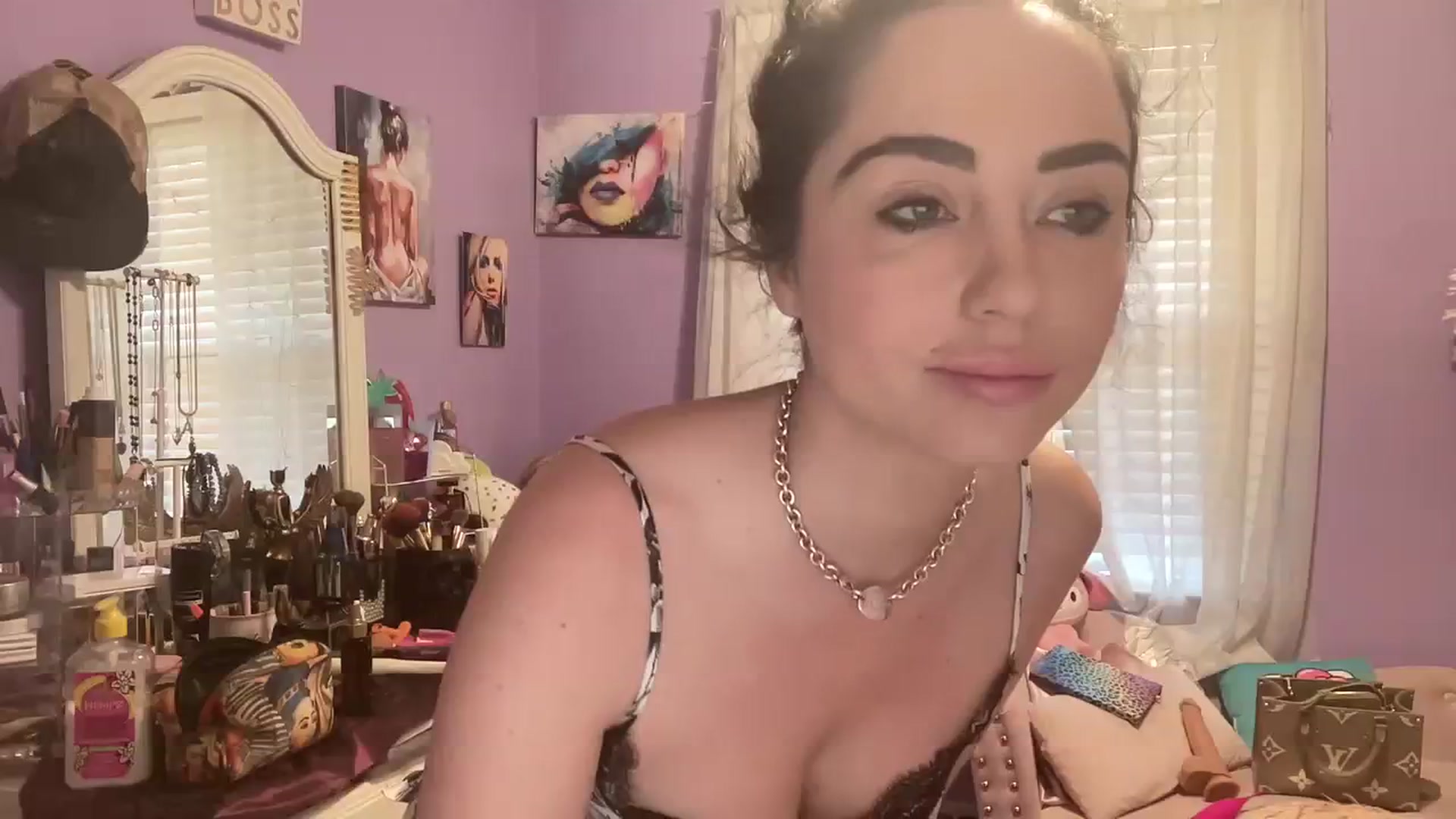 Gallery image thumbnail from Angel_baby124's myfreecams stream on, 11/21/2023, 14:37 image 9 of 20