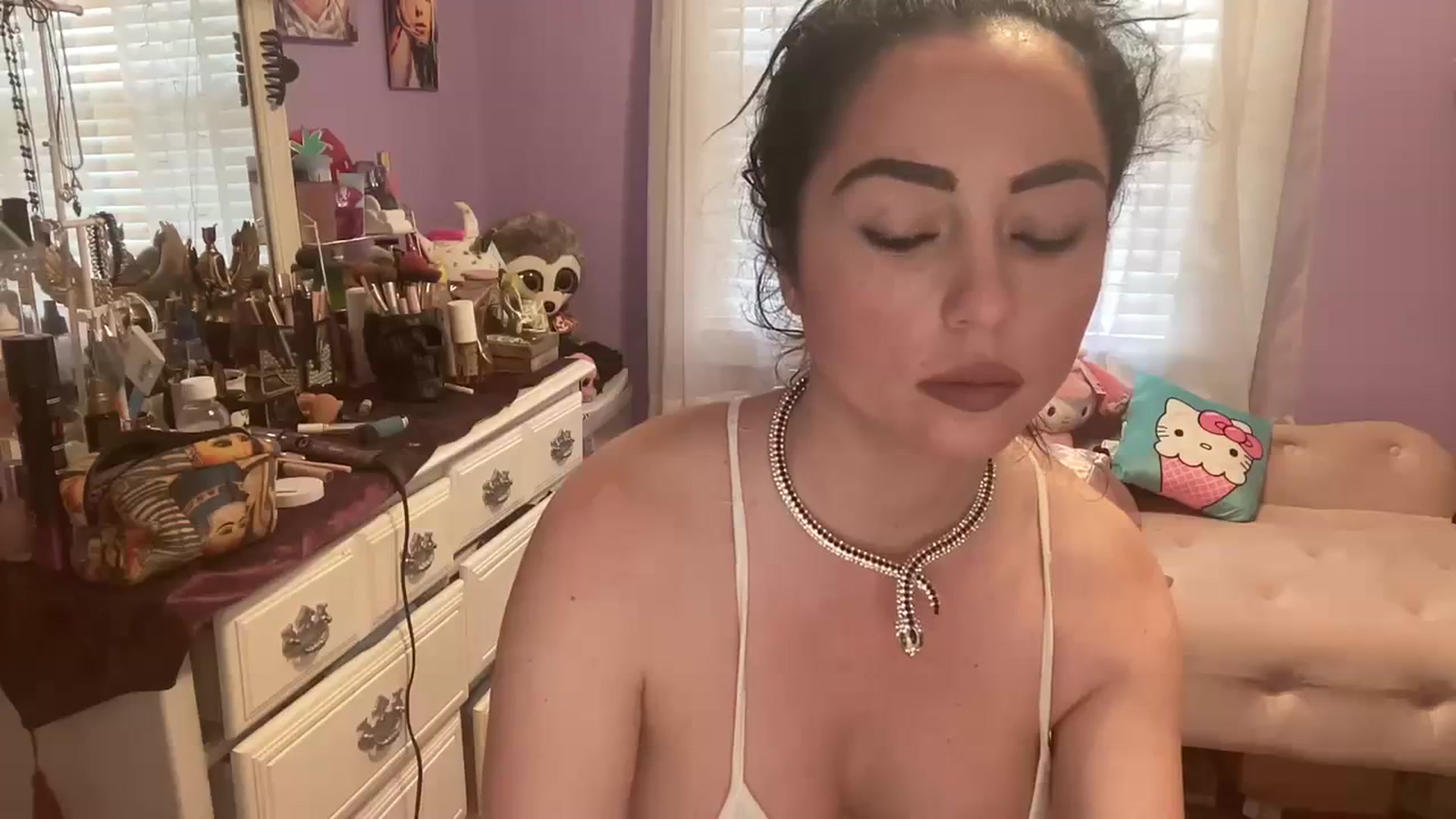 Gallery image thumbnail from Angel_baby124's myfreecams stream on, 12/18/2023, 16:37 image 7 of 20