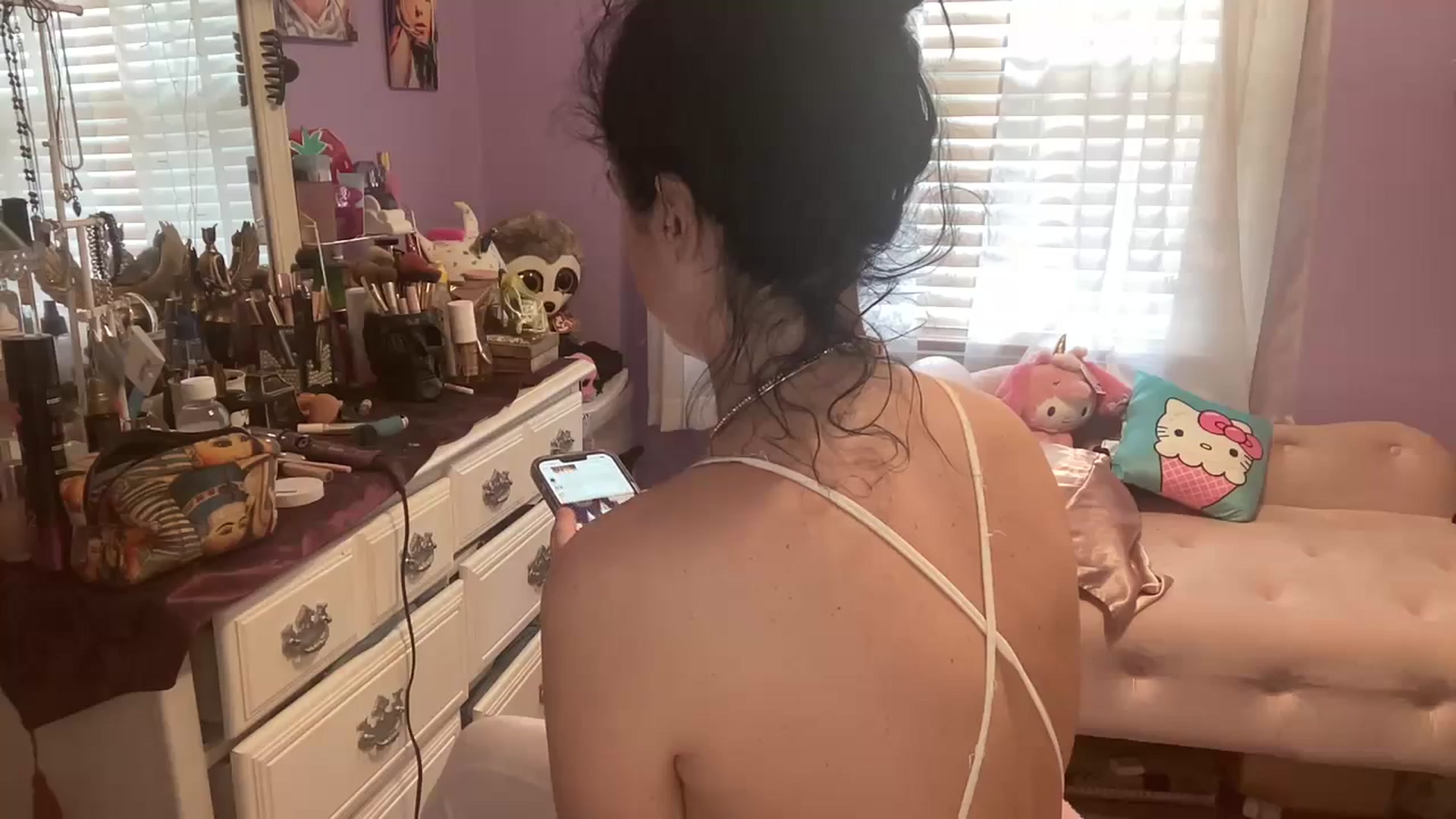 Gallery image thumbnail from Angel_baby124's myfreecams stream on, 12/18/2023, 16:37 image 15 of 20